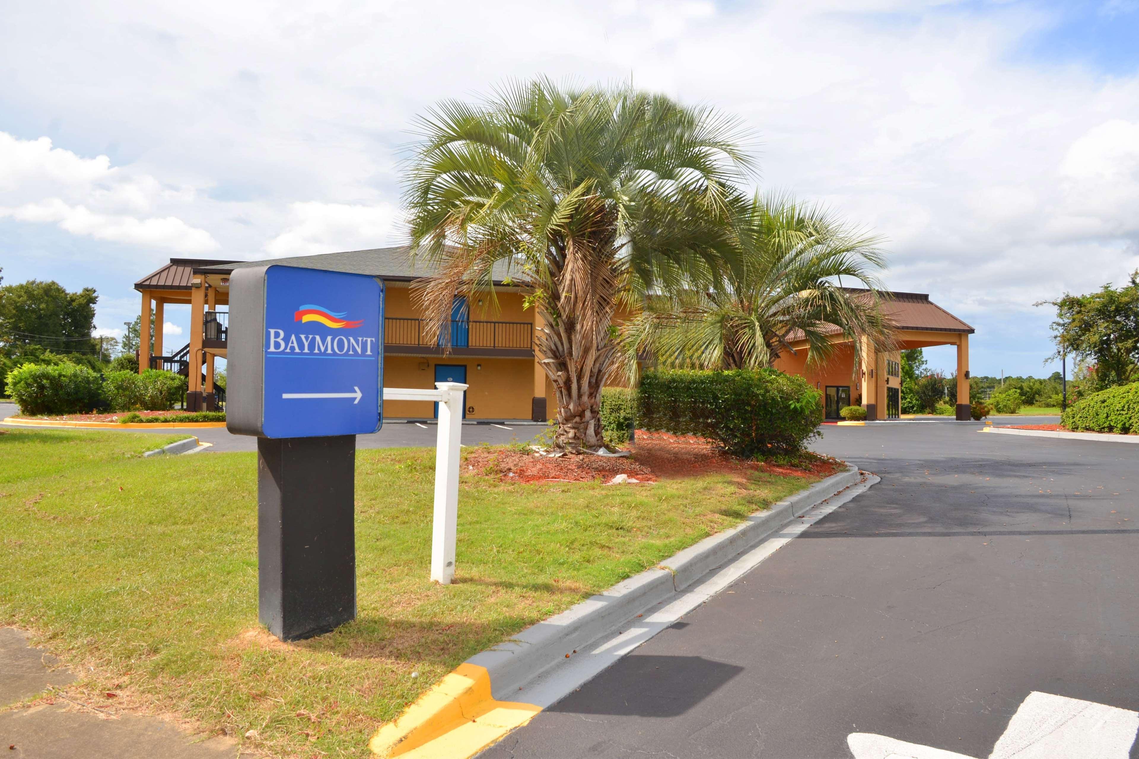 Baymont By Wyndham Santee Motel Exterior photo